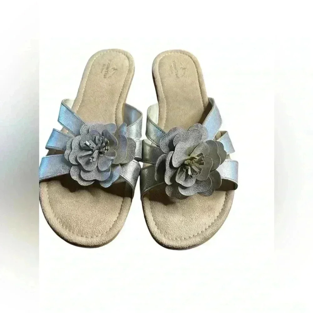 St. John's Bay Size 10 M gold silver flower Slide Synthetic Women Sandal Shoes